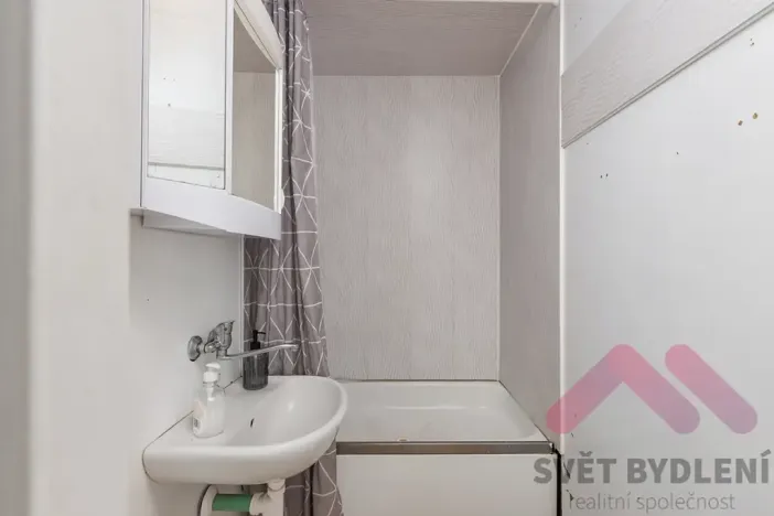 Pronájem bytu 1+1, Praha - Bohnice, Katovická, 56 m2