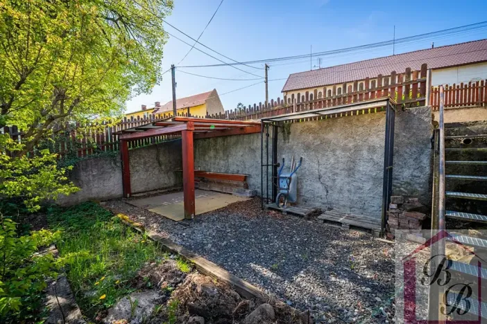 Prodej rodinného domu, Dobrovice, 219 m2