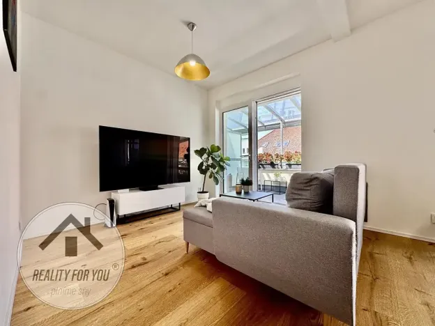 Pronájem bytu 2+kk, Praha - Libeň, U Balabenky, 53 m2
