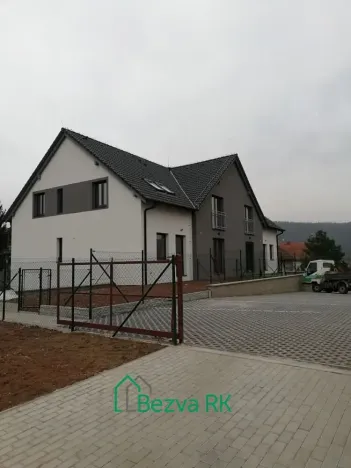 Pronájem bytu 1+kk, Hýskov, Kladenská, 33 m2
