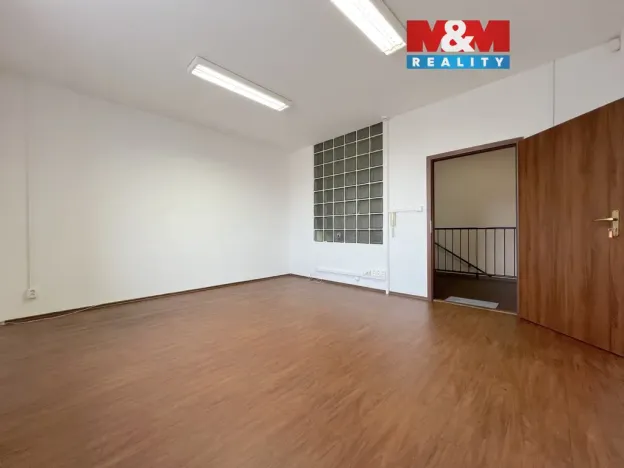 Pronájem kanceláře, Prostějov, nám. Spojenců, 18 m2