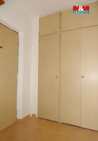 Pronájem bytu 1+kk, Hradec Králové - Pražské Předměstí, Hrubínova, 35 m2