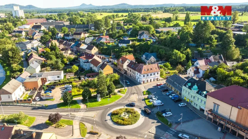 Prodej obchodního prostoru, Mimoň - Mimoň II, náměstí Čsl. armády, 150 m2