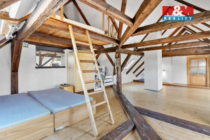 Prodej obchodního prostoru, Mimoň - Mimoň II, náměstí Čsl. armády, 150 m2