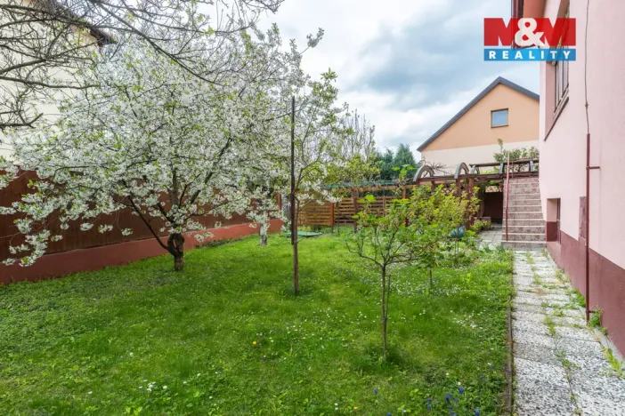 Prodej rodinného domu, Uherské Hradiště, U Stadionu, 300 m2