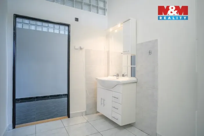 Pronájem obchodního prostoru, Kadaň, Polní, 1200 m2