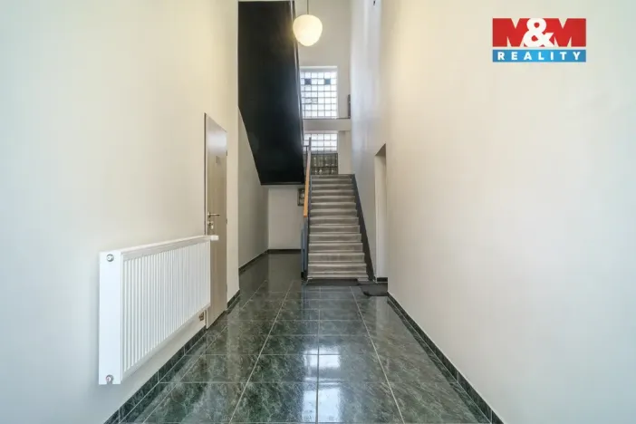 Pronájem obchodního prostoru, Kadaň, Polní, 1200 m2