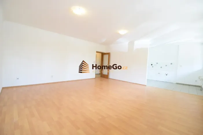 Pronájem bytu 1+kk, Praha - Troja, K Haltýři, 54 m2
