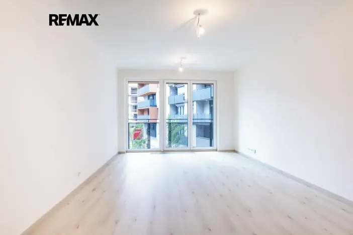 Prodej bytu 1+kk, Praha - Háje, Sochorcova, 33 m2