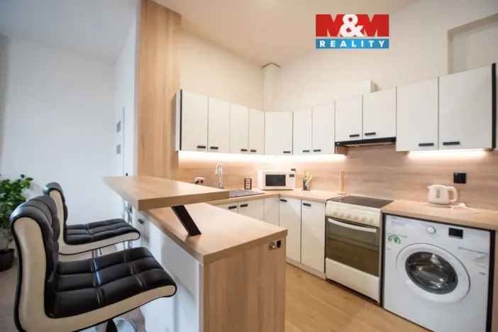 Pronájem bytu 1+kk, Hořice, Čsl. armády, 36 m2