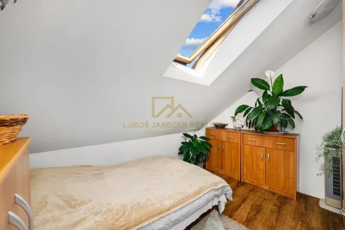 Prodej rodinného domu, Černá v Pošumaví, 210 m2