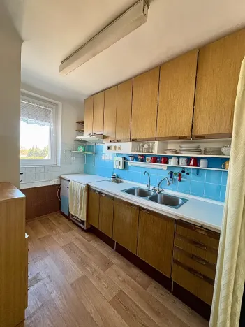 Prodej bytu 3+1, Rostoklaty, 52 m2