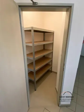Pronájem garážového stání, Praha - Hostivař, Athénská, 22 m2