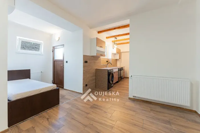 Pronájem bytu 2+kk, Ivančice, Žerotínovo náměstí, 55 m2