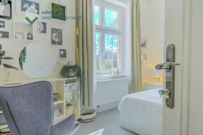 Pronájem bytu 2+kk, Praha - Vysočany, Mlékárenská, 56 m2