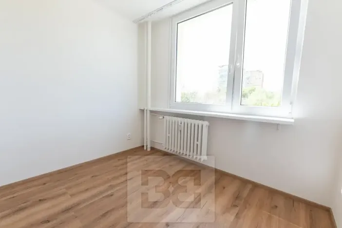 Pronájem bytu 3+kk, Praha - Kobylisy, Paláskova, 59 m2