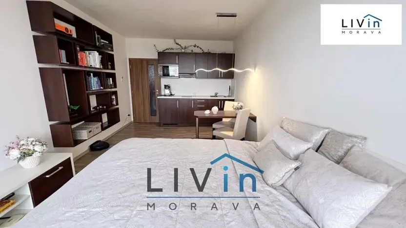 Pronájem bytu 1+kk, Olomouc, Janského, 37 m2