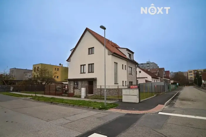 Prodej bytu 3+1, České Budějovice, Ant. Slavíčka, 64 m2