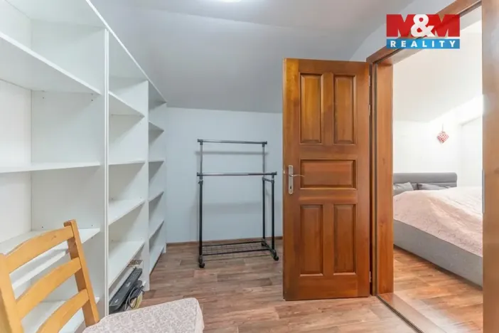 Prodej restaurace, Suchdol, 390 m2