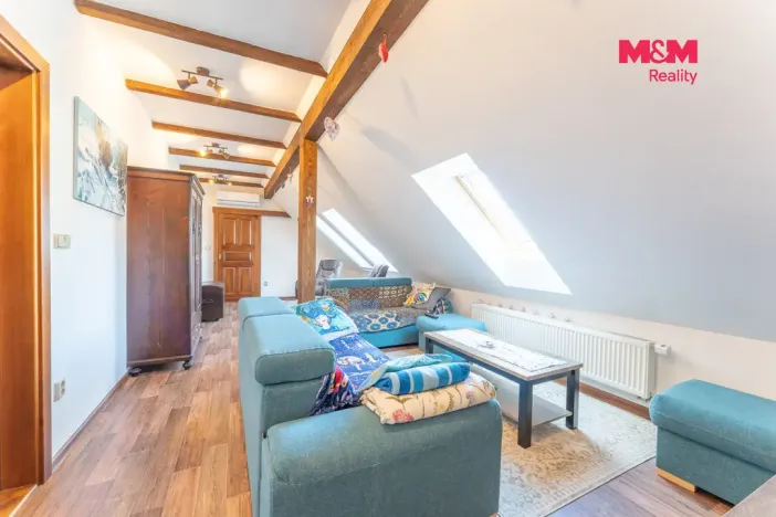 Prodej restaurace, Suchdol, 390 m2