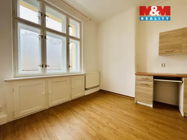 Pronájem bytu 1+1, Klatovy - Klatovy II, Masarykova, 54 m2