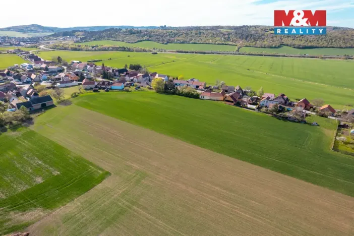 Prodej pozemku pro bydlení, Chlustina, 25961 m2