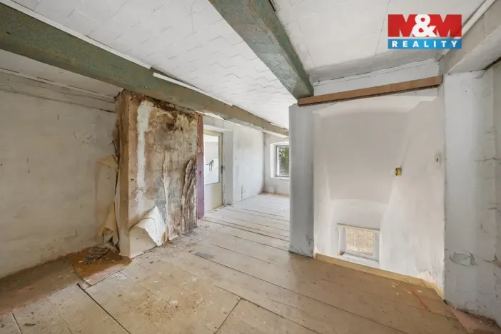 Prodej rodinného domu, Libouchec - Knínice, 180 m2