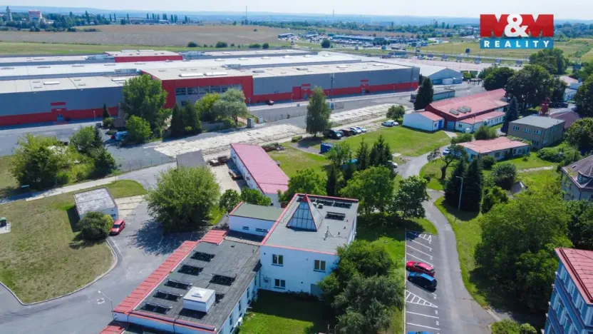 Pronájem kanceláře, Praha - Letňany, Beranových, 311 m2