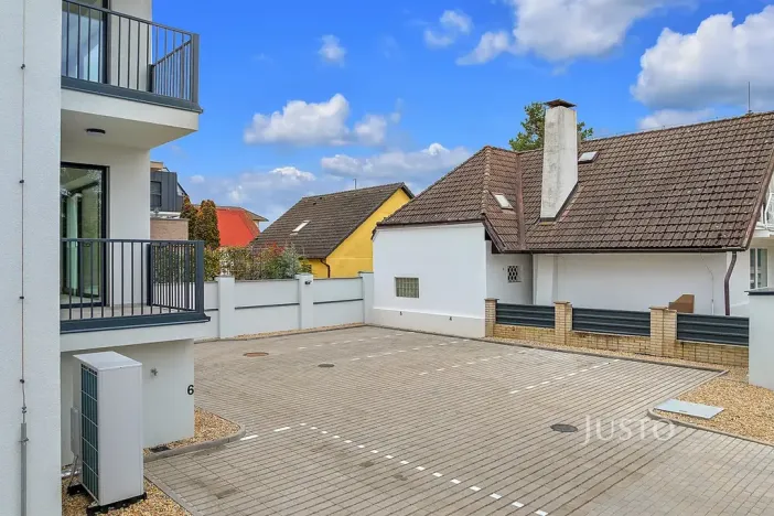 Pronájem bytu 4+kk, Praha - Šeberov, Na proutcích, 132 m2