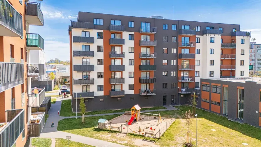 Pronájem bytu 2+kk, Pardubice - Zelené Předměstí, Rokycanova, 55 m2
