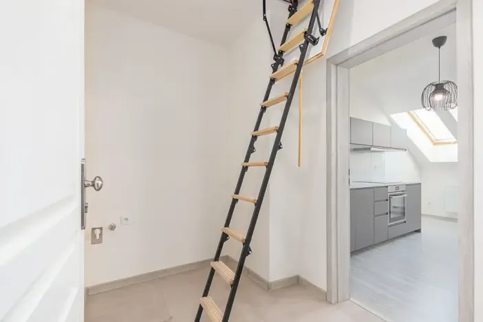 Pronájem bytu 1+kk, Praha - Vršovice, Košická, 49 m2