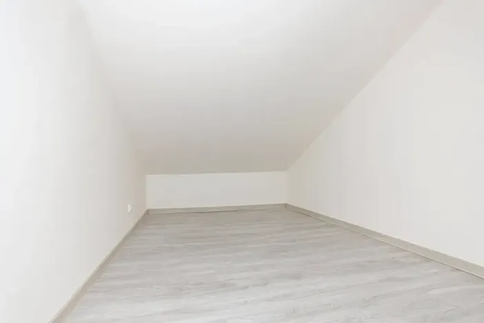 Pronájem bytu 1+kk, Praha - Vršovice, Košická, 49 m2