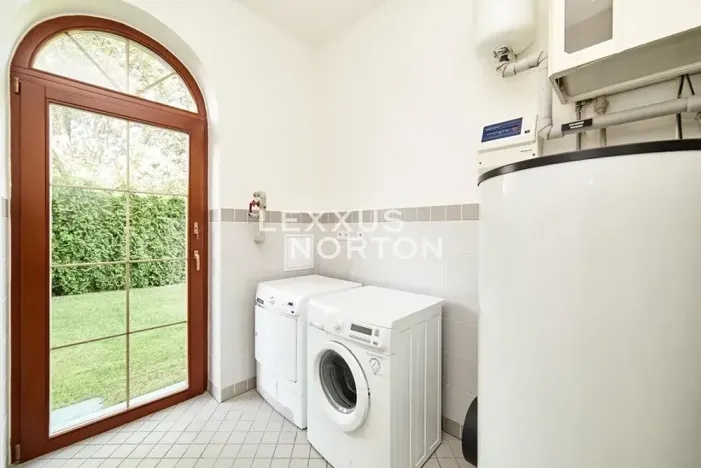 Pronájem vily, Praha - Nebušice, Nebušická, 270 m2