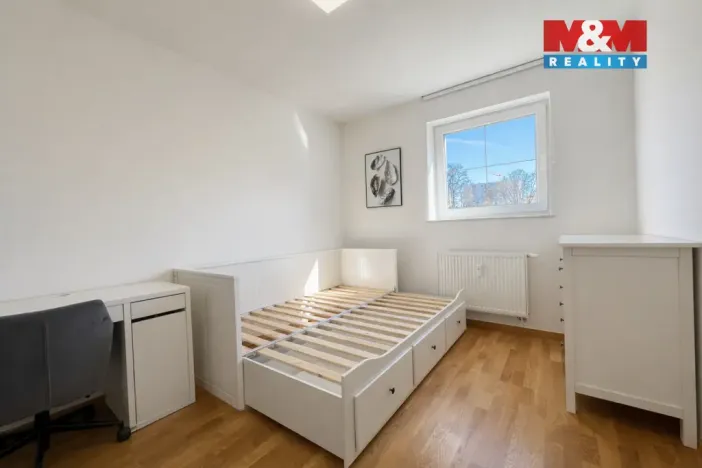 Pronájem bytu 1+kk, Praha - Vysočany, U Lidového domu, 17 m2