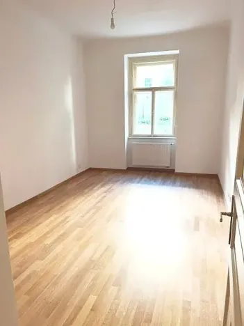 Pronájem bytu 2+kk, Praha - Bubeneč, Kamenická, 52 m2