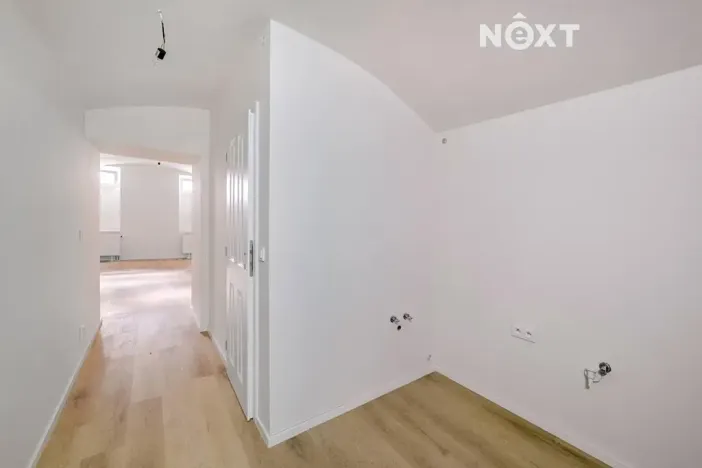 Prodej bytu 1+kk, Praha - Vinohrady, Velehradská, 33 m2