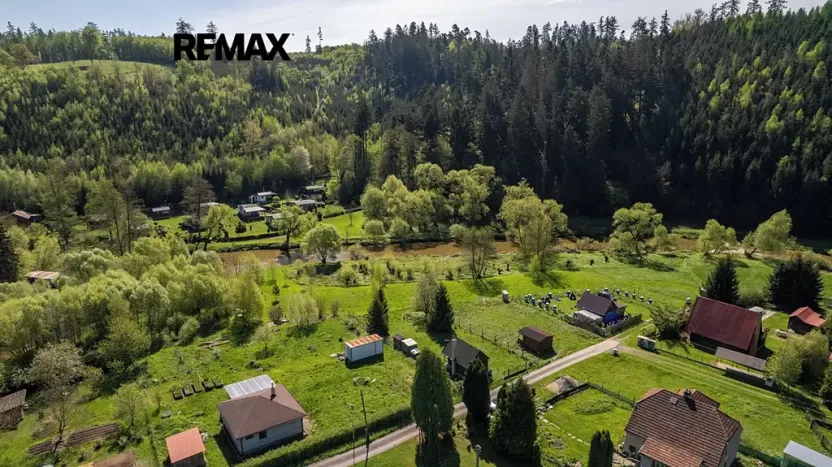 Prodej pozemku, Vlastějovice, 2100 m2