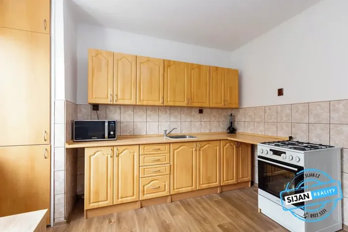 Prodej bytu 3+1, Březová, 77 m2