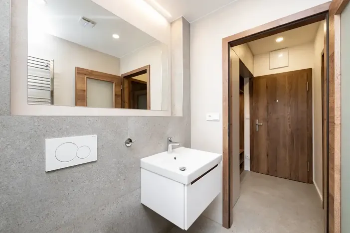 Pronájem bytu 1+kk, Praha - Kobylisy, Klecanská, 25 m2