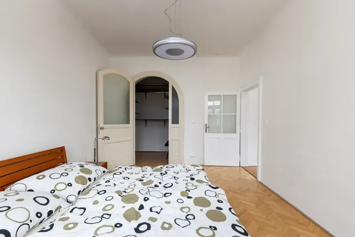 Prodej bytu 2+1, Praha - Nové Město, Ve Smečkách, 68 m2