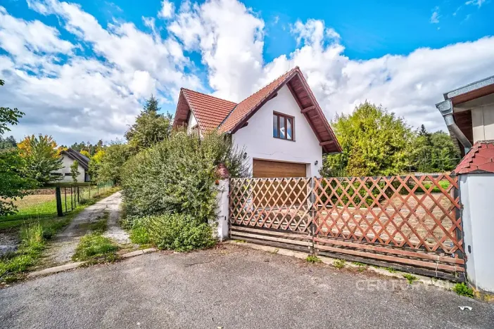 Prodej pozemku pro bydlení, Horní Cerekev, 1825 m2