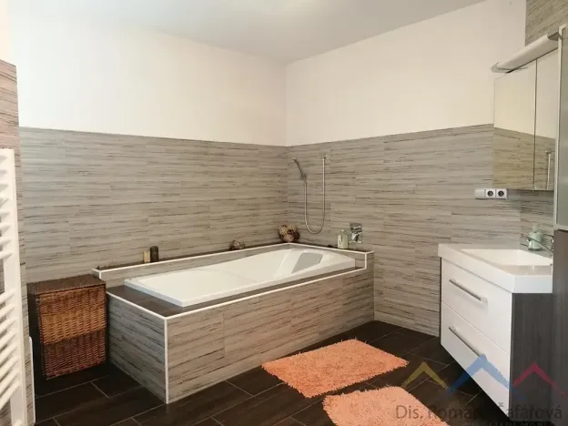 Prodej rodinného domu, Vrbno pod Pradědem, 410 m2