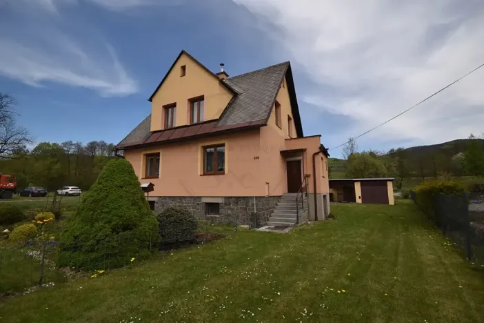Prodej rodinného domu, Lipová-lázně, 210 m2