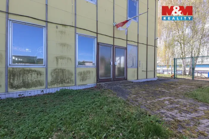 Pronájem obchodního prostoru, Stříbro, Nádražní, 700 m2