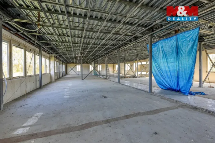 Pronájem obchodního prostoru, Stříbro, Nádražní, 700 m2