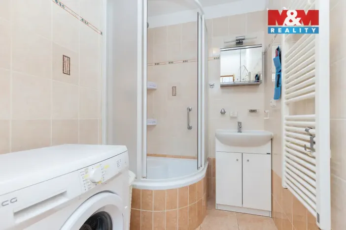 Prodej bytu 3+1, Pardubice, Jana Zajíce, 70 m2