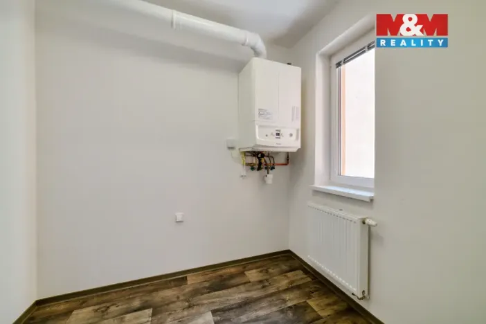 Pronájem bytu 4+1, Cheb, Májová, 121 m2