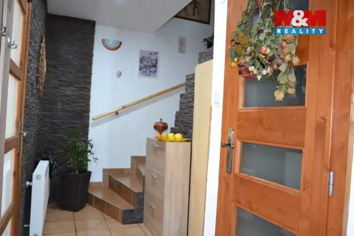 Prodej rodinného domu, Broumov - Olivětín, třída Soukenická, 140 m2