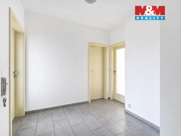 Pronájem bytu 2+kk, Lovosice, Osvoboditelů, 67 m2