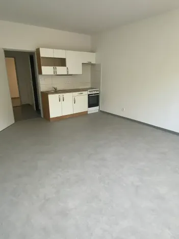 Pronájem bytu 1+kk, Třeboň, Nádražní, 31 m2
